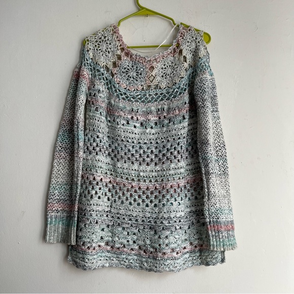 Free People Ring Of Roses Crochet Sweater size Large - Picture 5 of 13